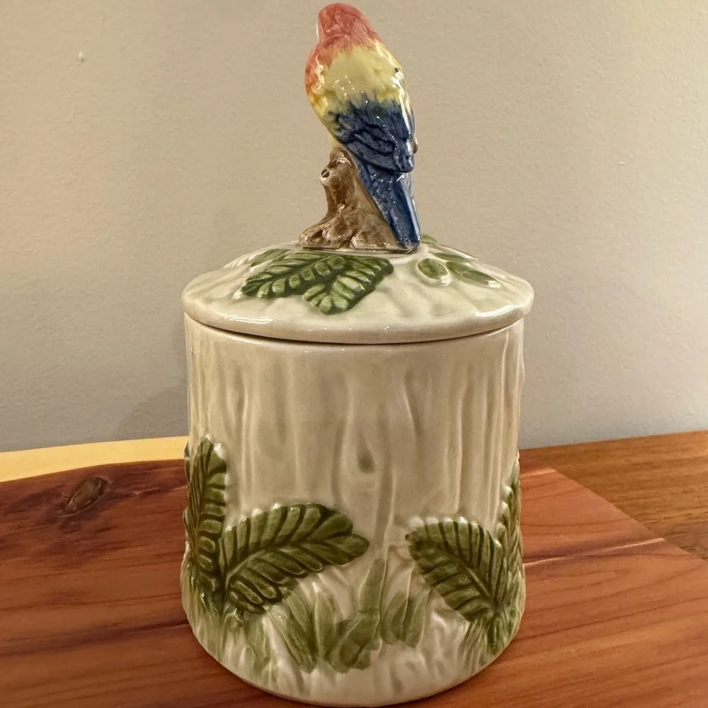 Otagiri 1980 Parrot Small Canister – OMC Japan – Tropical Ceramic 6” - Picture 7 of 9